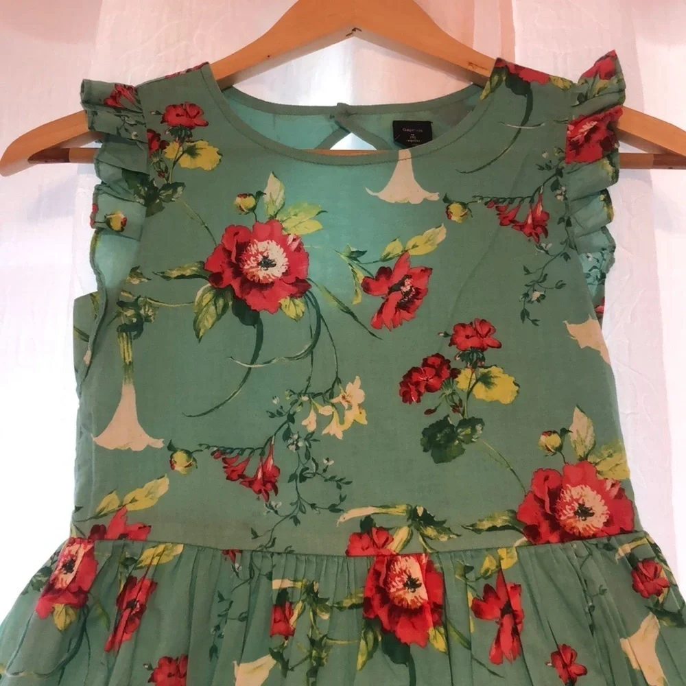 Gap kids floral bloom flutter  green M(8) GUC gorgeous girls dress